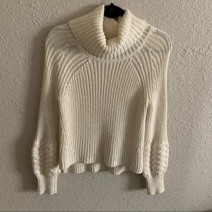Soft white LIKE NEW turtleneck sweater
